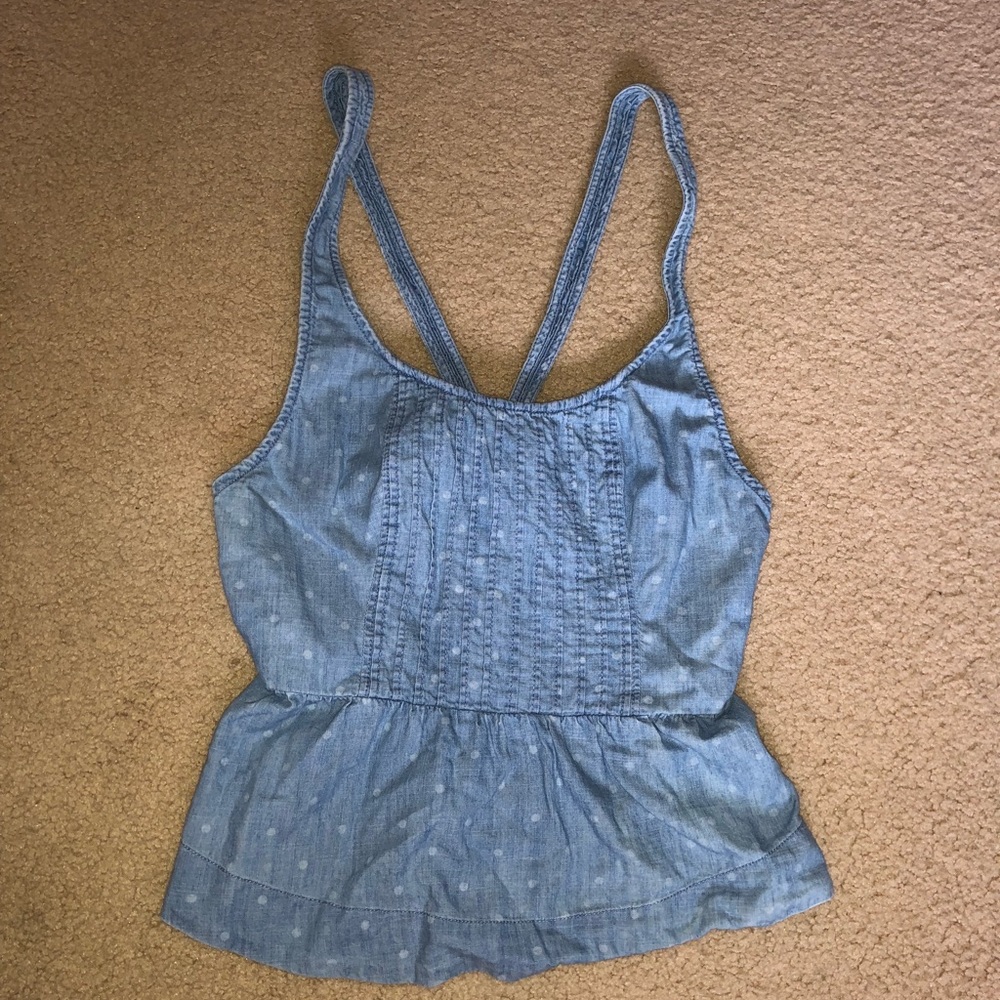 Hollister Tank